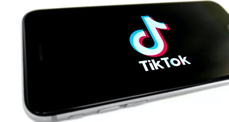 TikTok creators can now restrict videos to adult viewers only