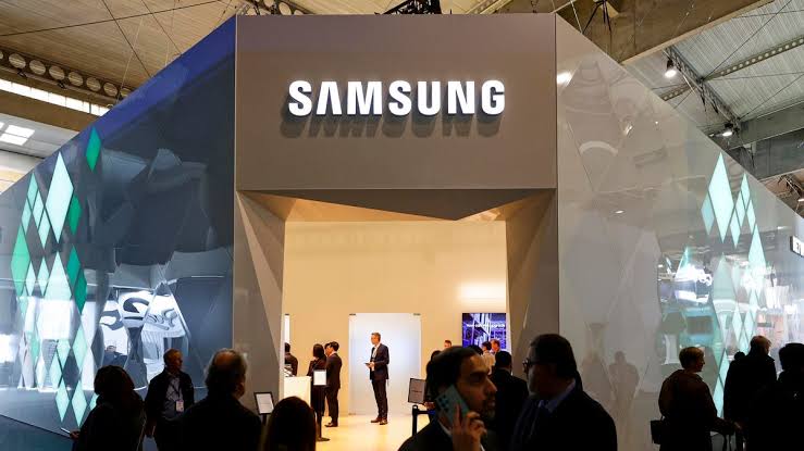 Samsung forbids staff from using AI chatbots