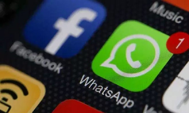 WhatsApp provides AI powered conversations in chats