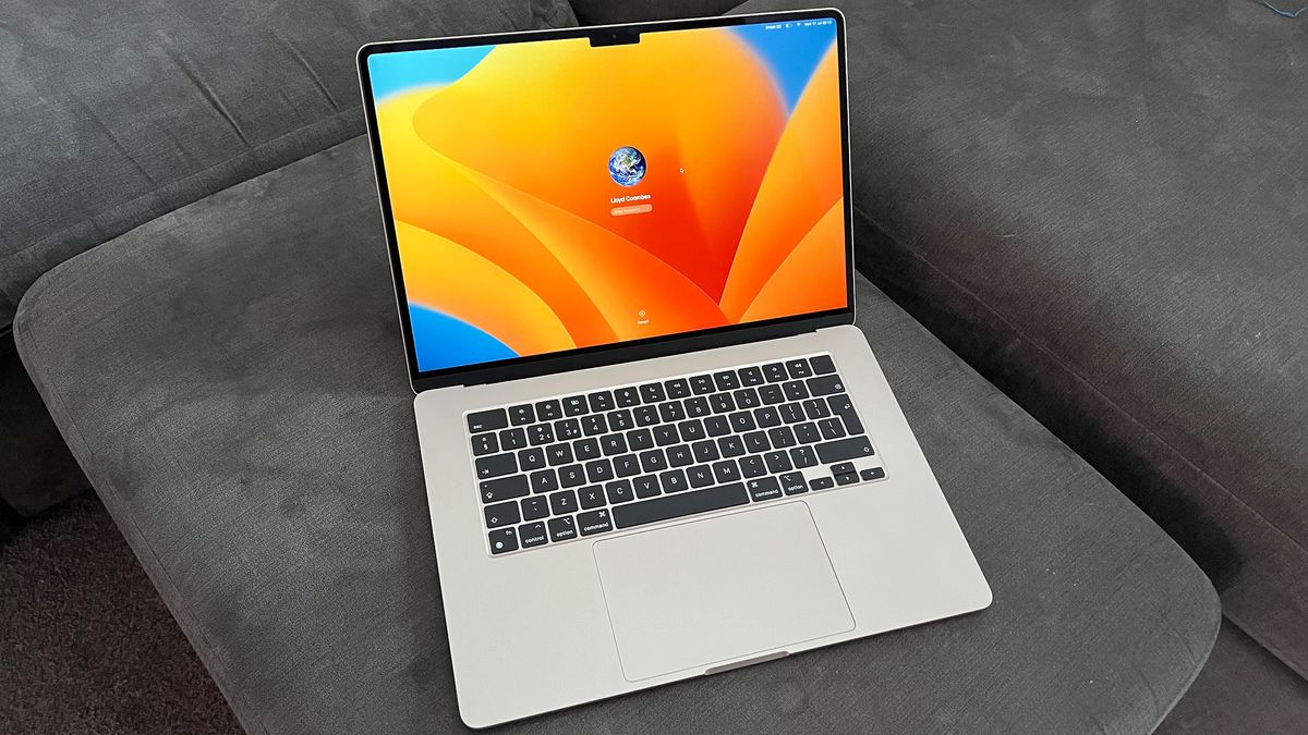 Exploring the MacBook Air M2