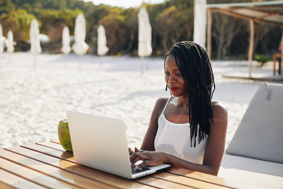 How the tech-powered digital nomad trend impacts work life