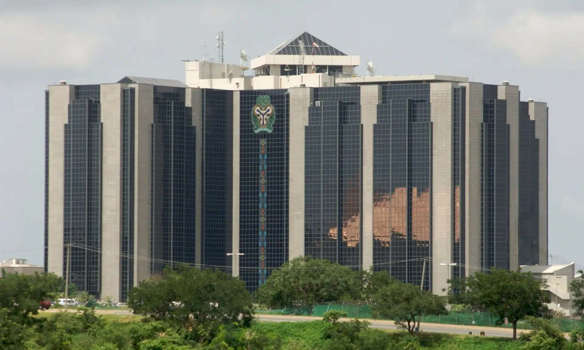 CBN cracks down on Moniepoint, OPay with ₦1 billion fine each over regulatory violations