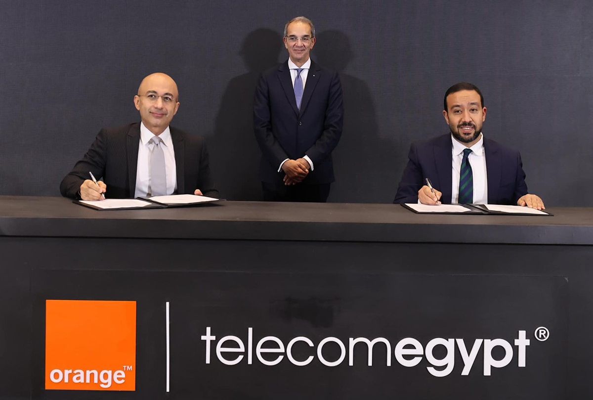 Telecom Egypt signs EGP 15 billion deal with Orange Egypt to enhance 5G, Internet services